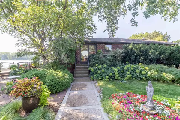 107 Northshore Drive, McCook Lake, SD 57049