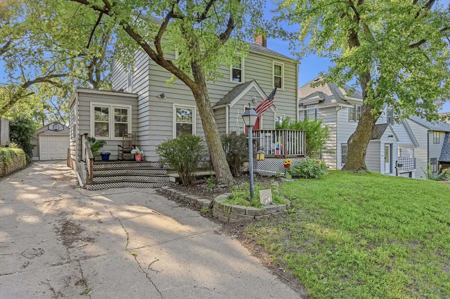 3245 PIERCE ST, Sioux City, IA 51104 - #2