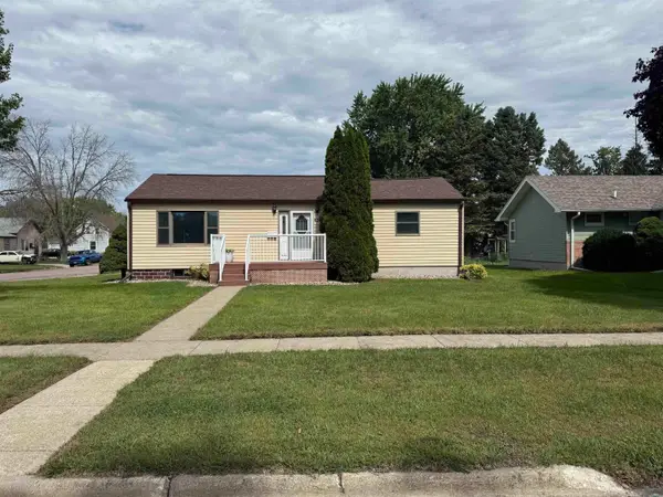 424 W Arthur St, Laurens, IA 50554