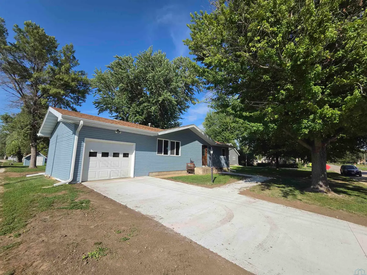 305 James St., Homer, NE 68030 - #1
