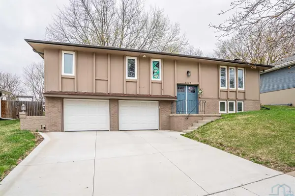 4023 Kateri Way, Sioux City, IA 51106