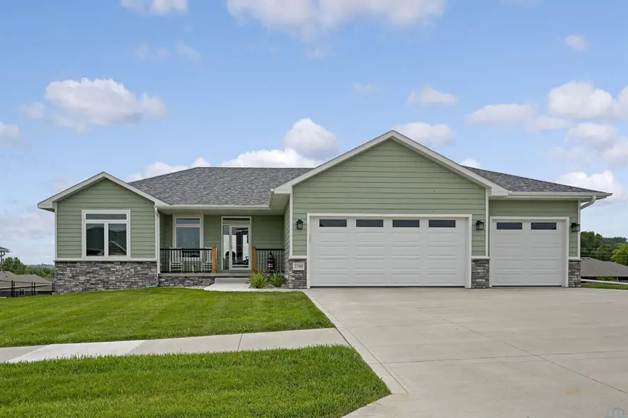 2700 Bings Court, Sioux City, IA 51108 - #2