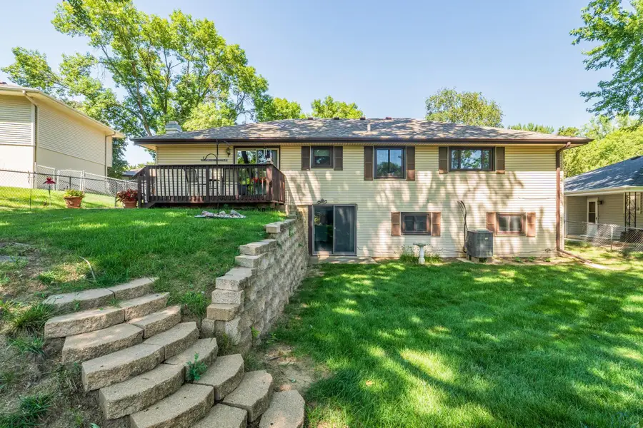 3428 Walden Ave, Sioux City, IA 51106 - #3