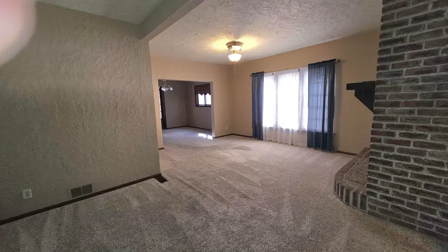 1004 S Cornelia, Sioux City, IA 51106 - #3