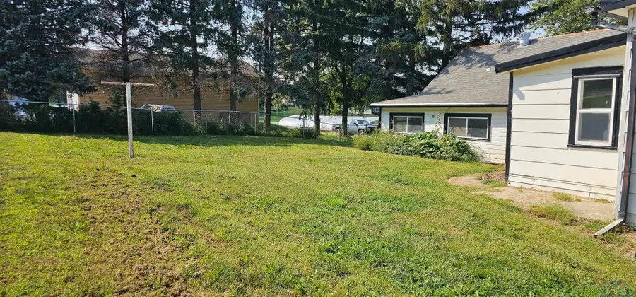 701 Vine St, Bancroft, NE 68004 - #3
