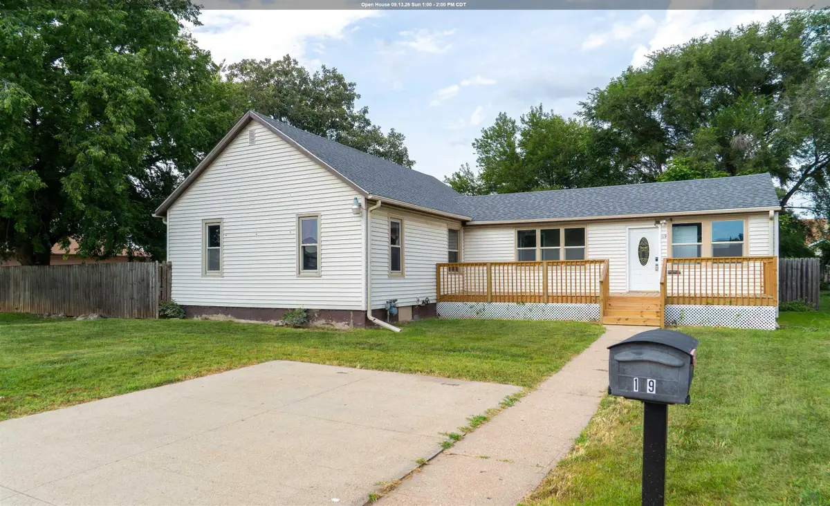 119 E 19TH ST, South Sioux City, NE 68776 - #1