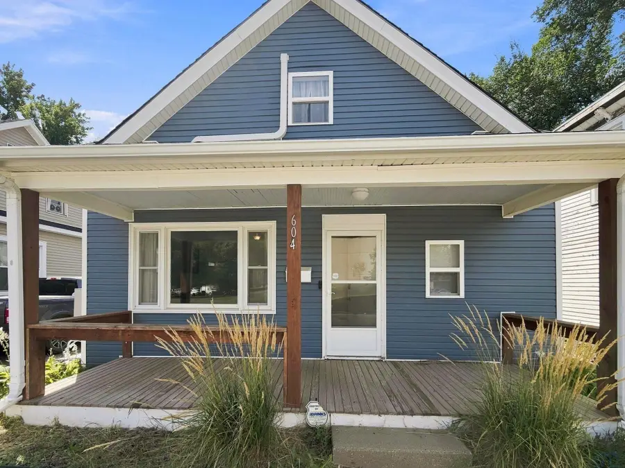 604 W 3rd St, Sioux City, IA 51103 - #2