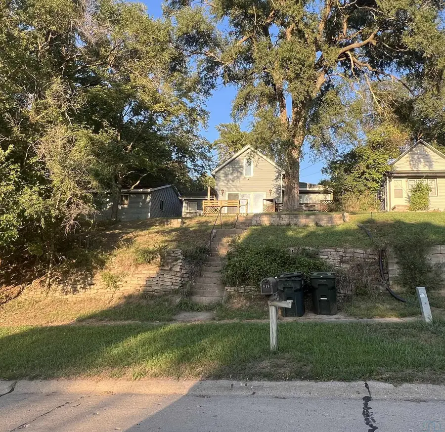 818 PACIFIC ST, Sioux City, IA 51105 - #2