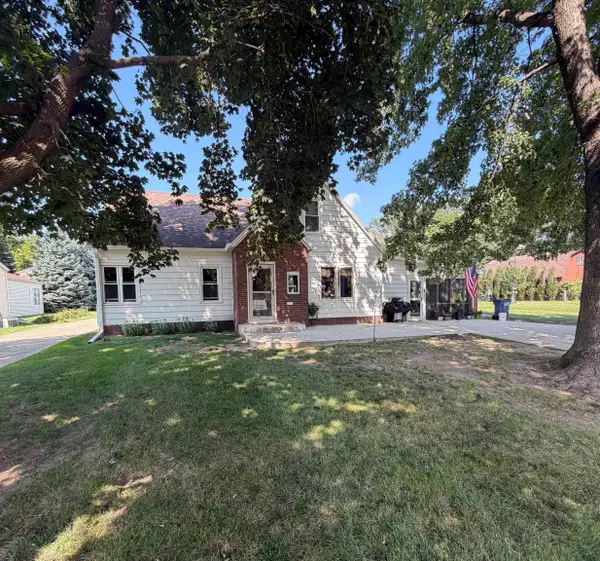 1135 11th Street, Sheldon, IA 51201