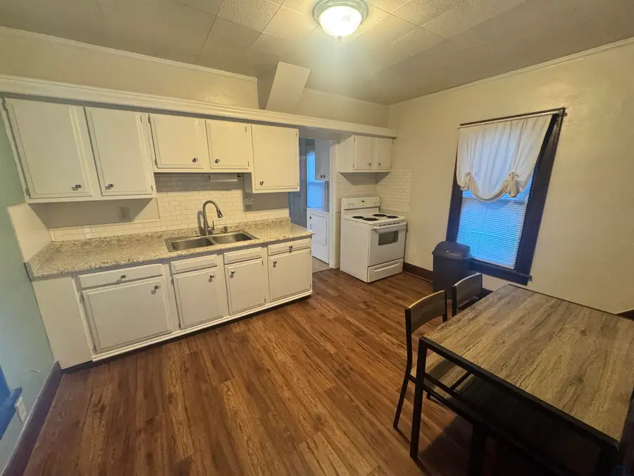 2706 S Glass St, Sioux City, IA 51106 - #3