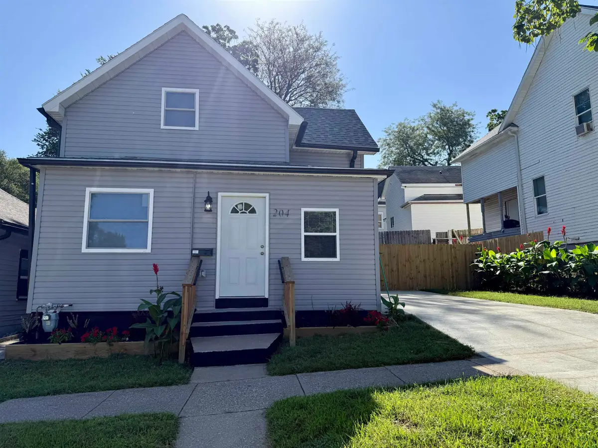 204 Sioux St, Sioux City, IA 51103 - #1