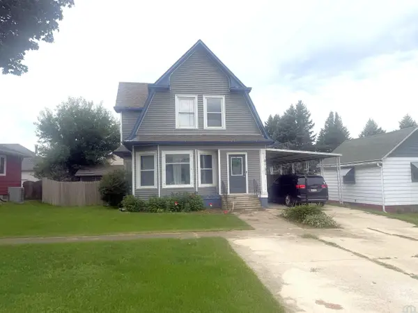 106 Crawford St, Galva, IA 51020