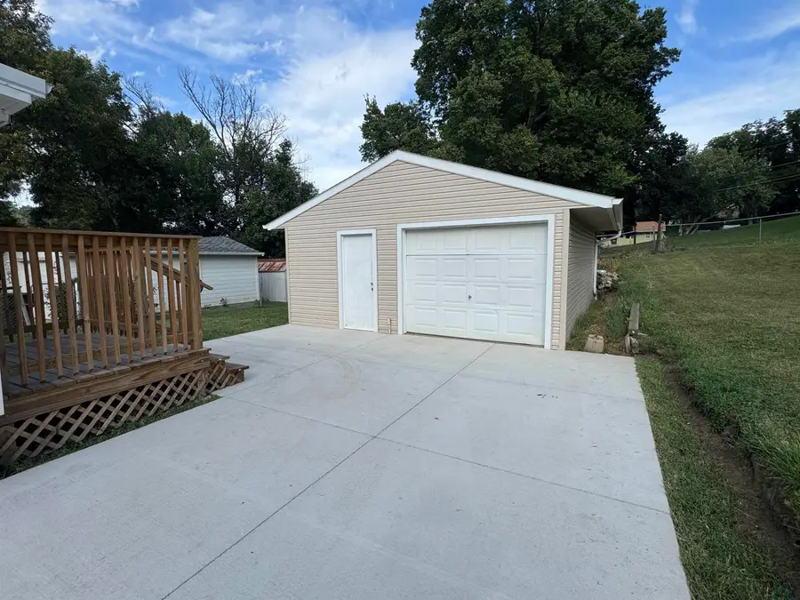 216 S Prescott, Sioux City, IA 51103 - #2
