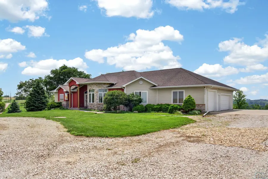 21770 320TH ST, Sioux City, IA 51108 - #2