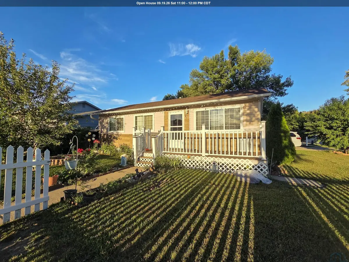 3320 G ST, South Sioux City, NE 68776 - #1