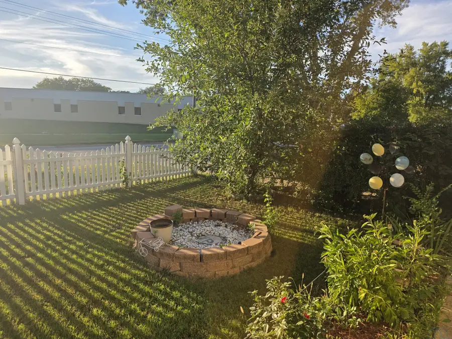 3320 G ST, South Sioux City, NE 68776 - #3