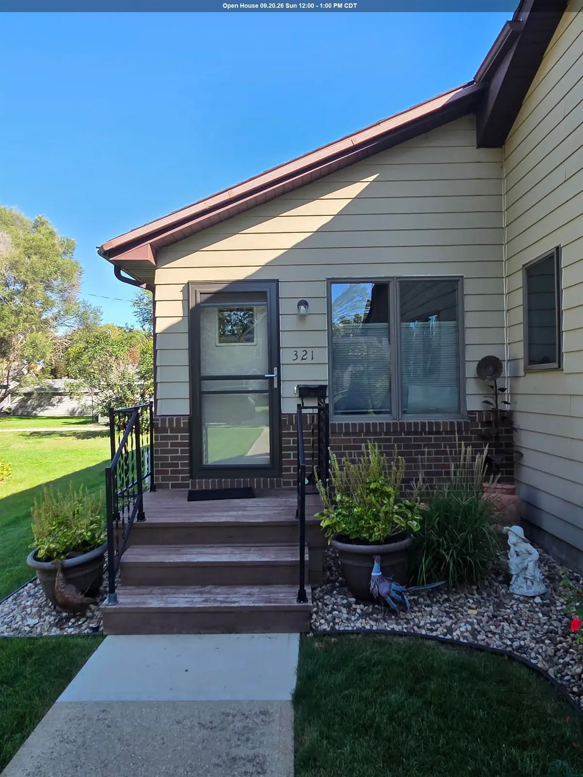 321 1st St SE #1, Le Mars, IA 51031 - #1