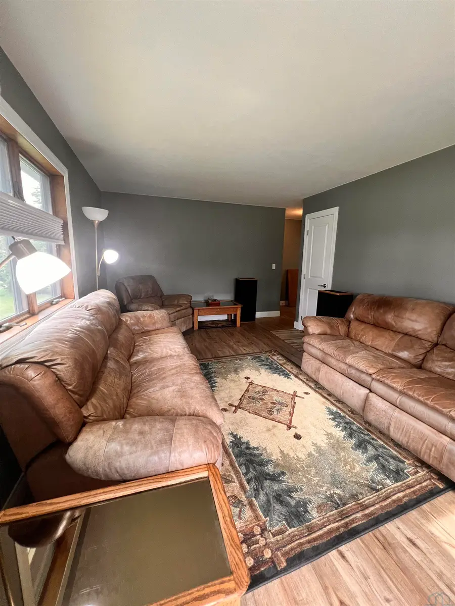 321 1st St SE #1, Le Mars, IA 51031 - #3