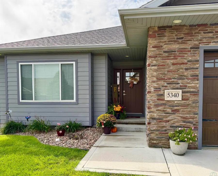 5340 Overlook Lane, Sioux City, IA 51106 - #3