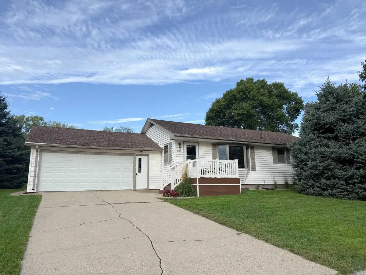 1105 S Marshall St, Rock Rapids, IA 51246 - #1