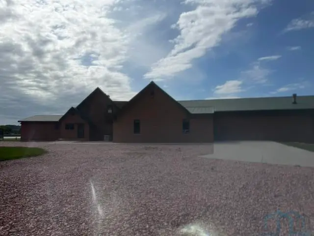 32235 Ponderosa Dr, Burbank, SD 57010 - #1