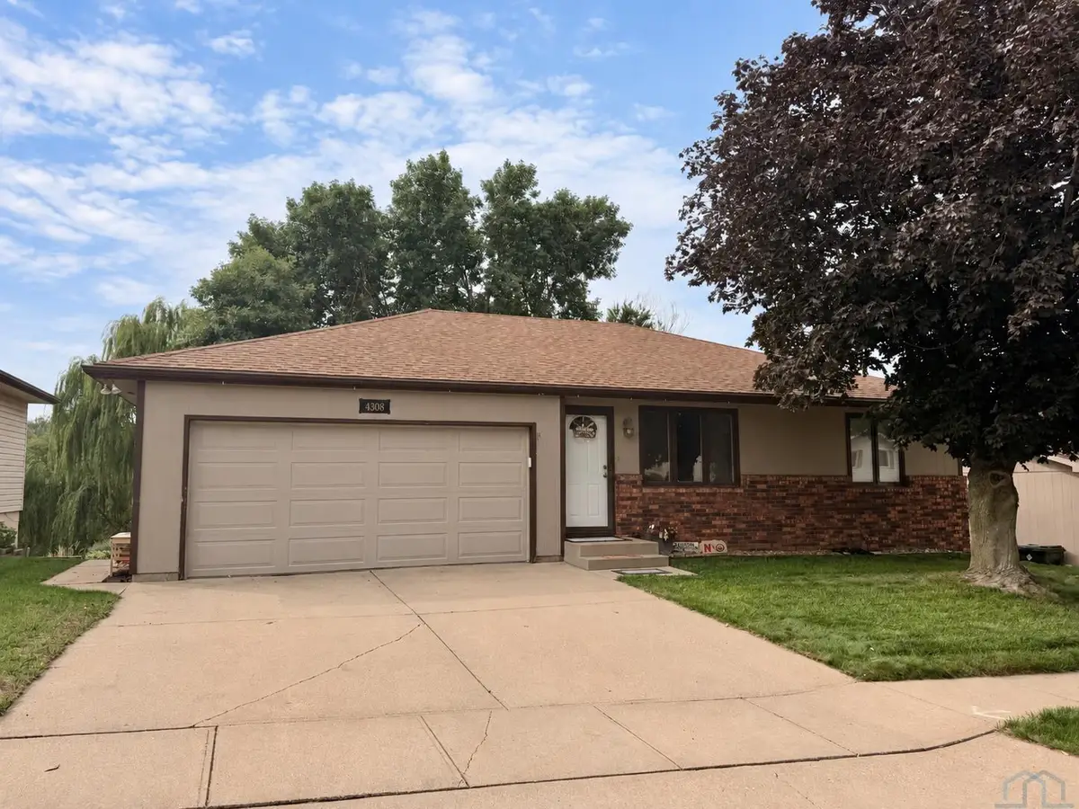 4308 Seger Avenue, Sioux City, IA 51106 - #1