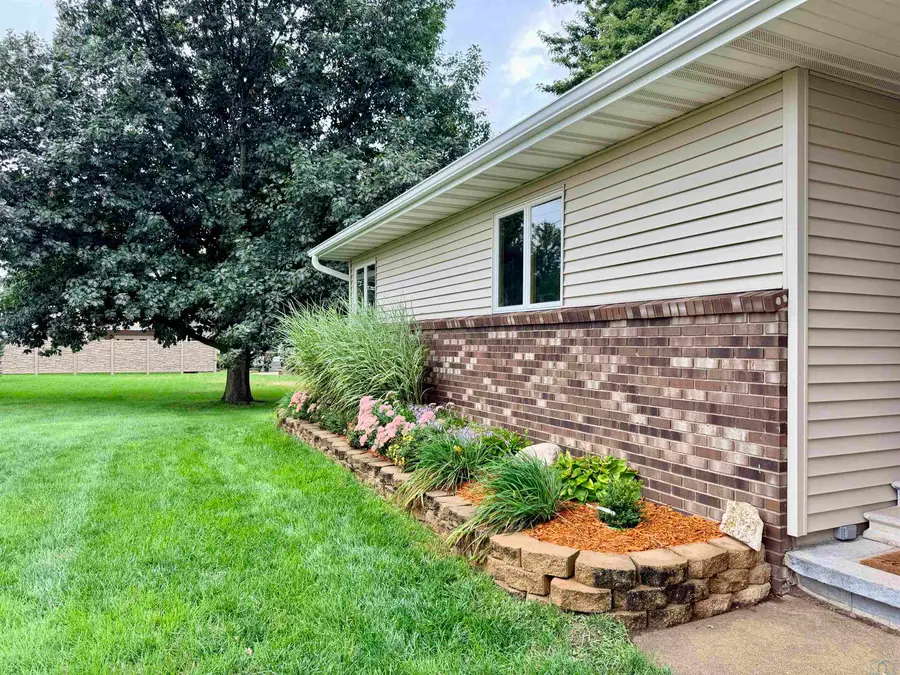 6209 120th Ave, Storm Lake, IA 50588 - #3