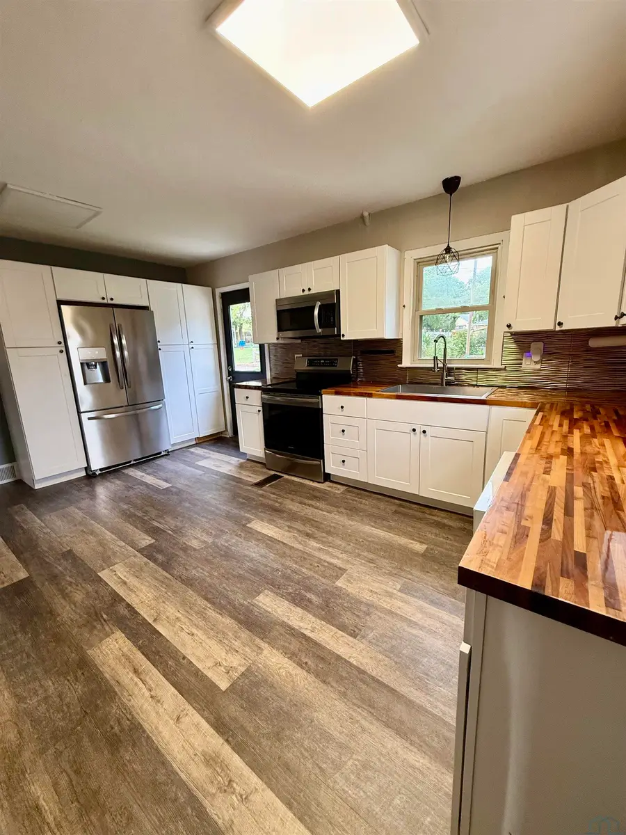 3616 JENNINGS ST, Sioux City, IA 51104 - #3