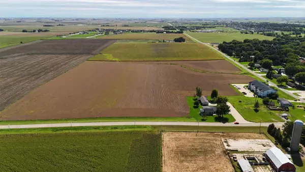 14th St SE, Sioux Center, IA 51250