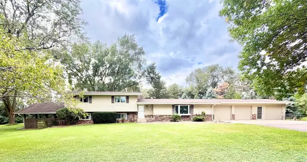 1031 Carroll Ave, Sioux City, IA 51108