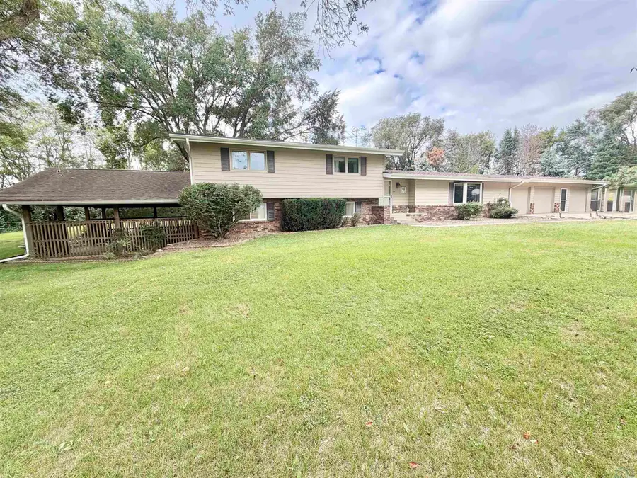 1031 Carroll Ave, Sioux City, IA 51108 - #2