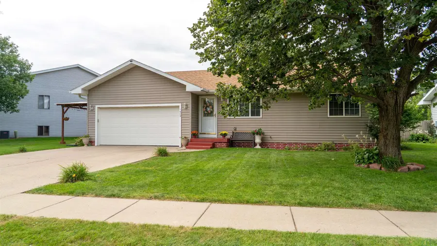 1605 F St., South Sioux City, NE 68776 - #3