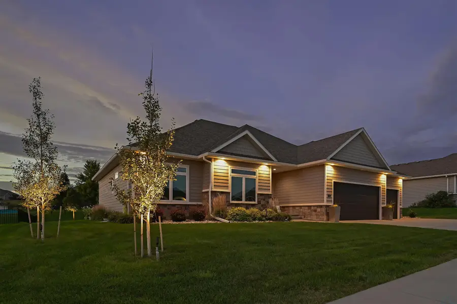 6741 Prairie View Court, Sioux City, IA 51106 - #2