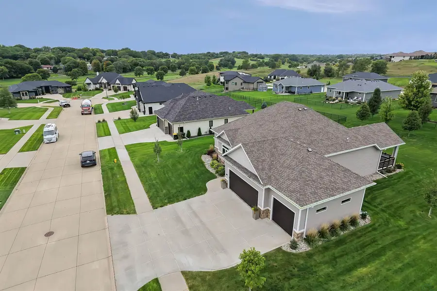 6741 Prairie View Court, Sioux City, IA 51106 - #3