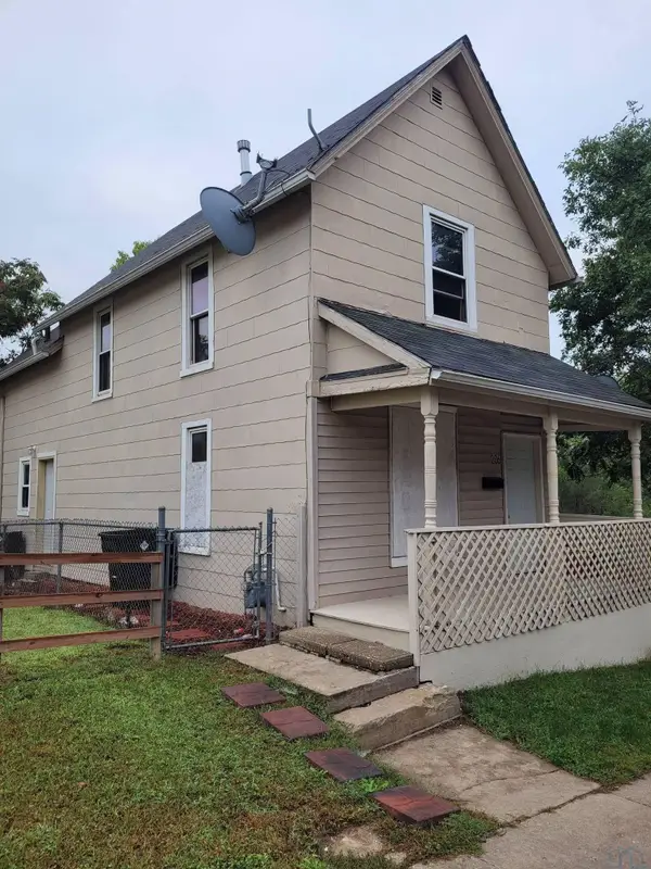 206 14th Street, Sioux City, IA 51104