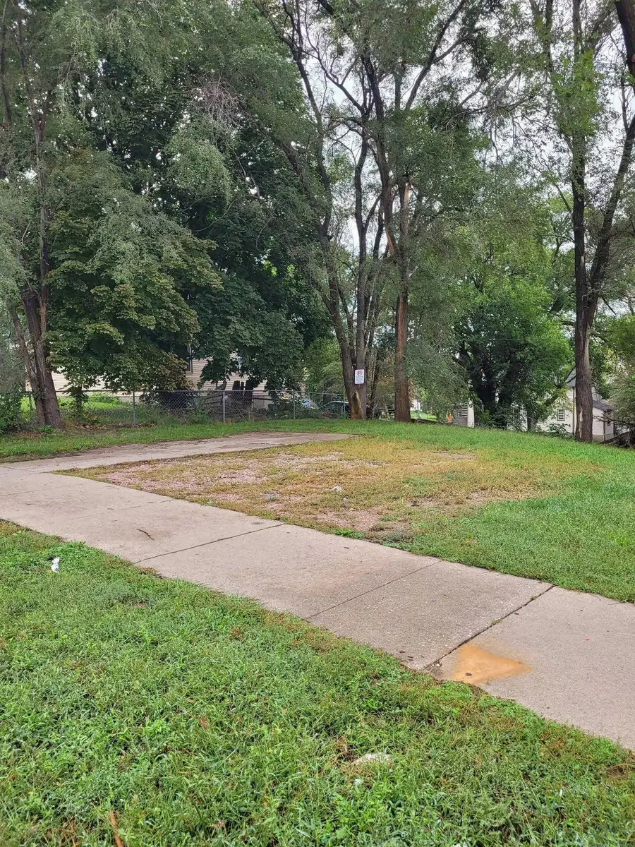 206 14th Street, Sioux City, IA 51104 - #2