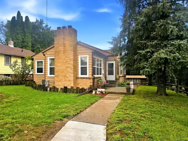 301 S Collins, Sioux City, IA 51106