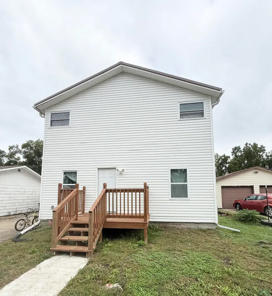 421 Sargent St, Akron, IA 51001 - #2
