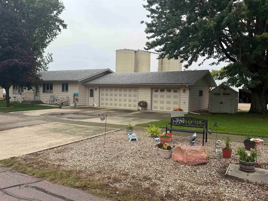 419 3rd St, Maurice, IA 51036 - #3