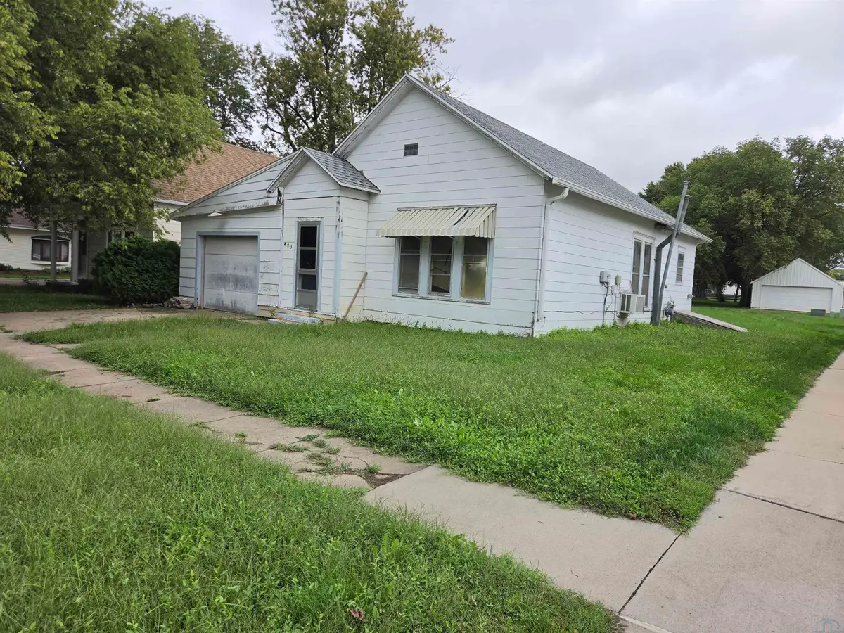 403 E PLEASANT ST, Elk Point, SD 57025 - #1