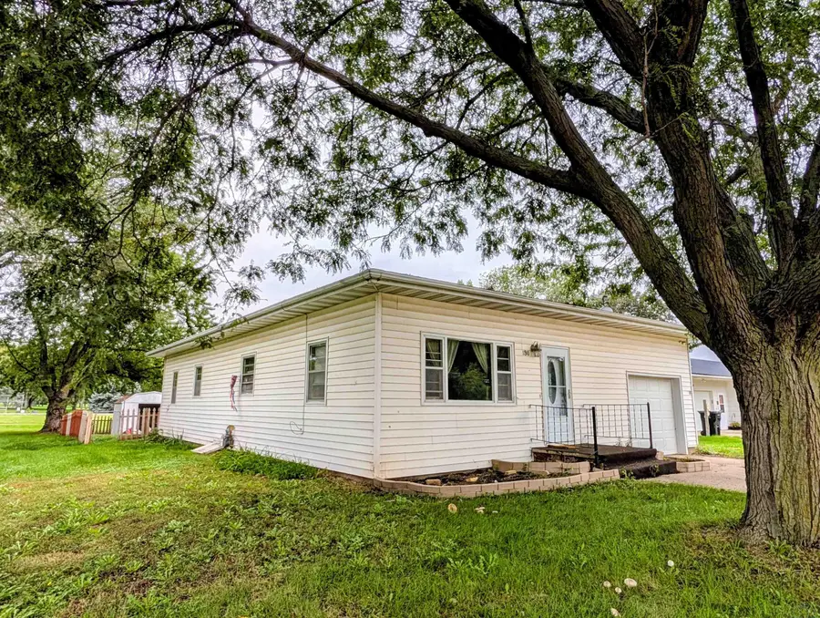 130 South St, Akron, IA 51001 - #2