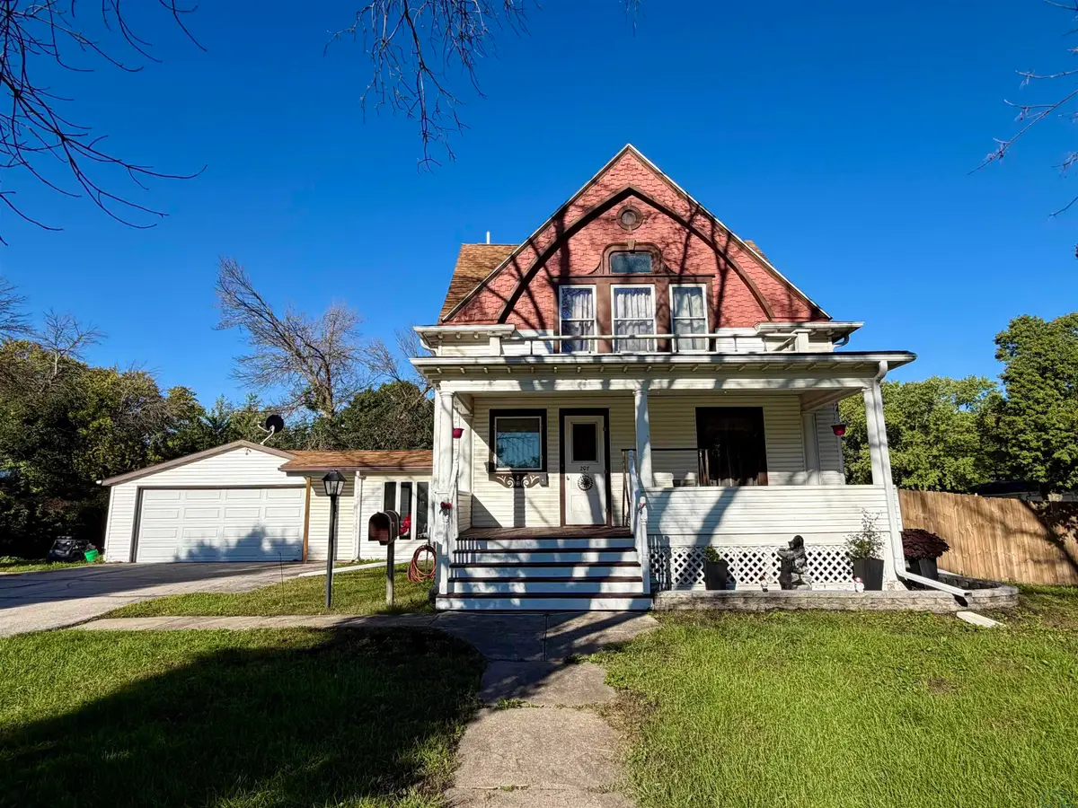 207 NW 7TH ST, Pocahontas, IA 50574 - #1