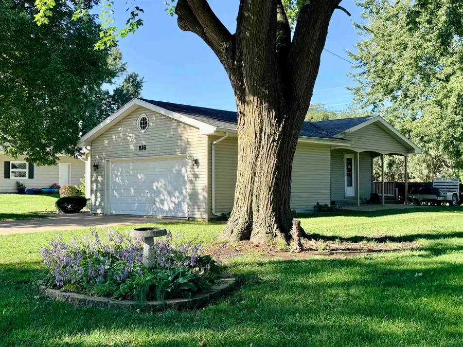 816 KELVIN RD, Storm Lake, IA 50588 - #2