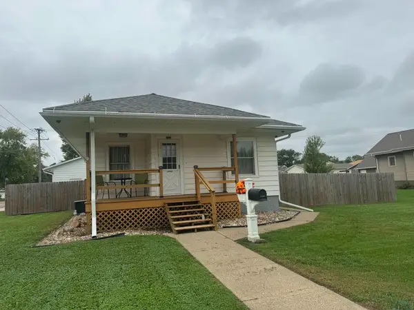 311 S 4th Street, Beresford, SD 57004