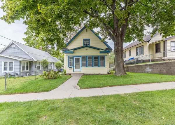 1124 25th St., Sioux City, IA 51104