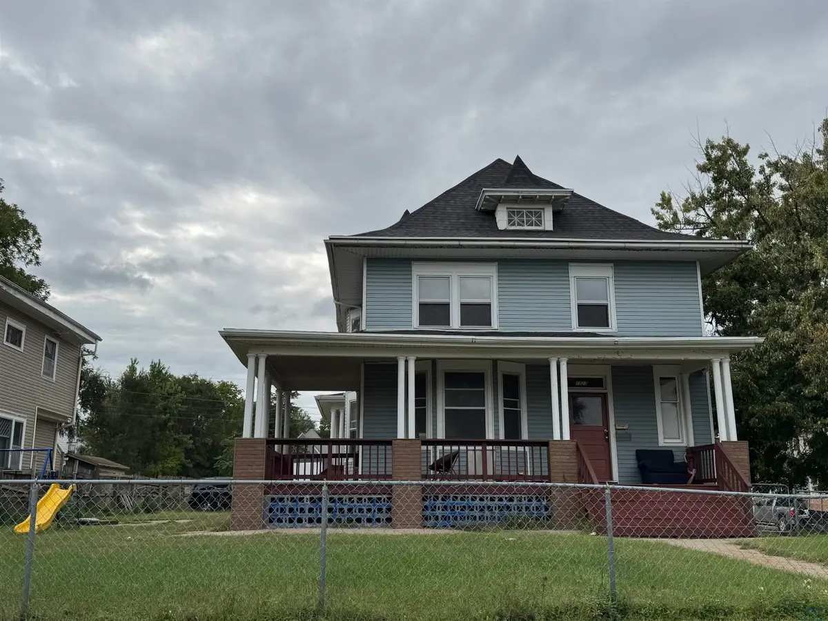 1523 Jackson St, Sioux City, IA 51105 - #1