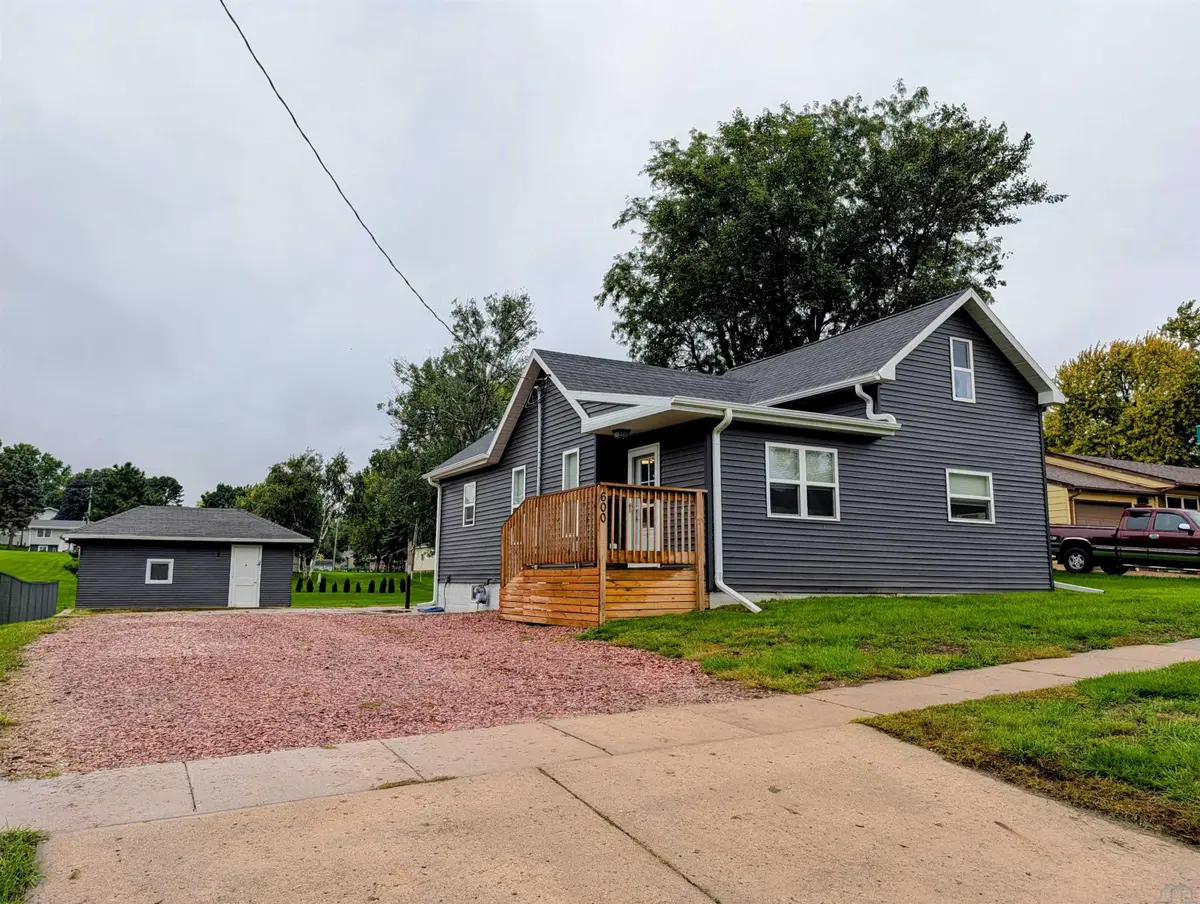 600 6th St SE, America, IA 51031 - #1