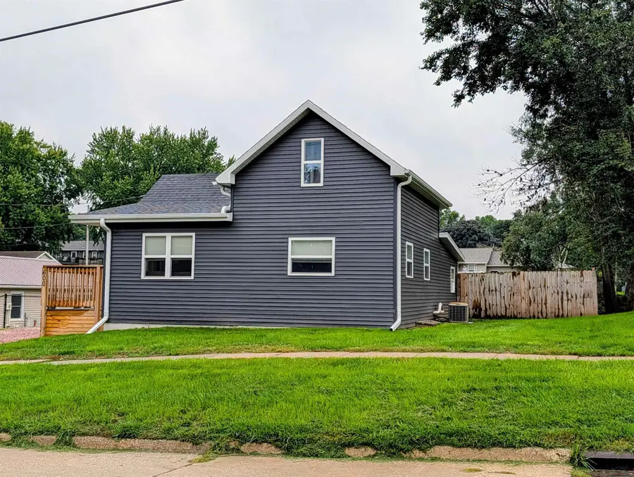 600 6th St SE, America, IA 51031 - #2