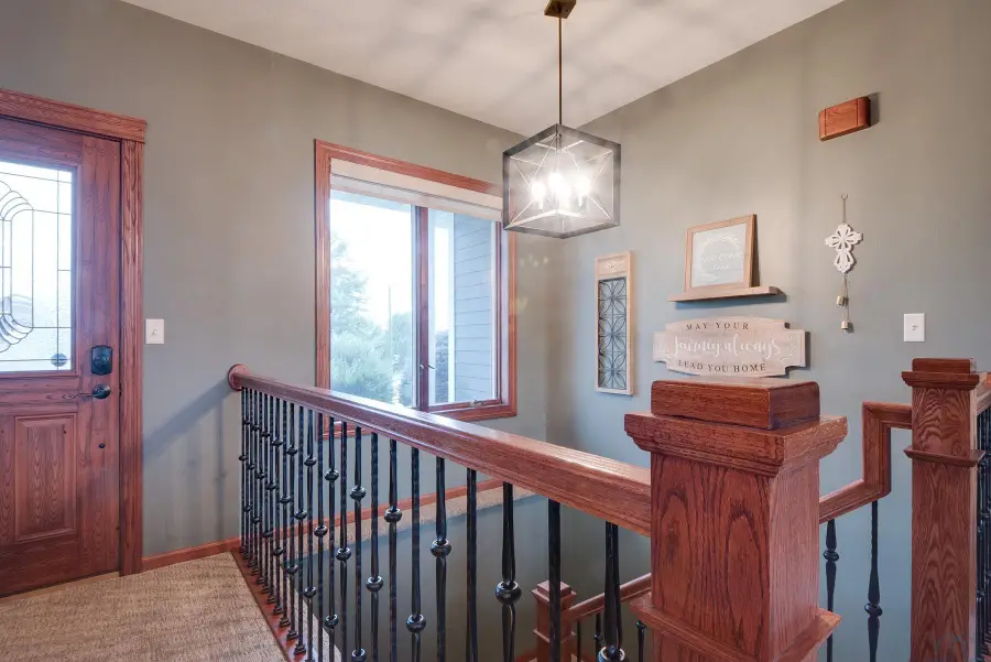 701 11TH ST SE, Orange City, IA 51041 - #3