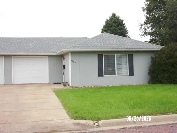 925 18TH ST, Hawarden, IA 51023